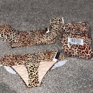 NWT Victoria’s Secret bikini set